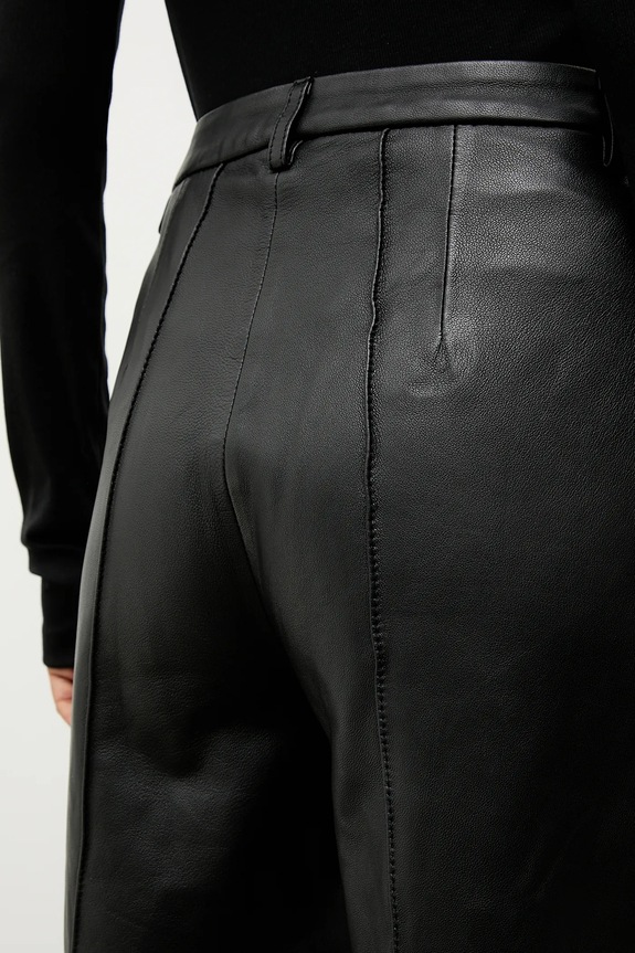 Кожаные брюки Answear.LAB NATTIE NATTIE чёрный