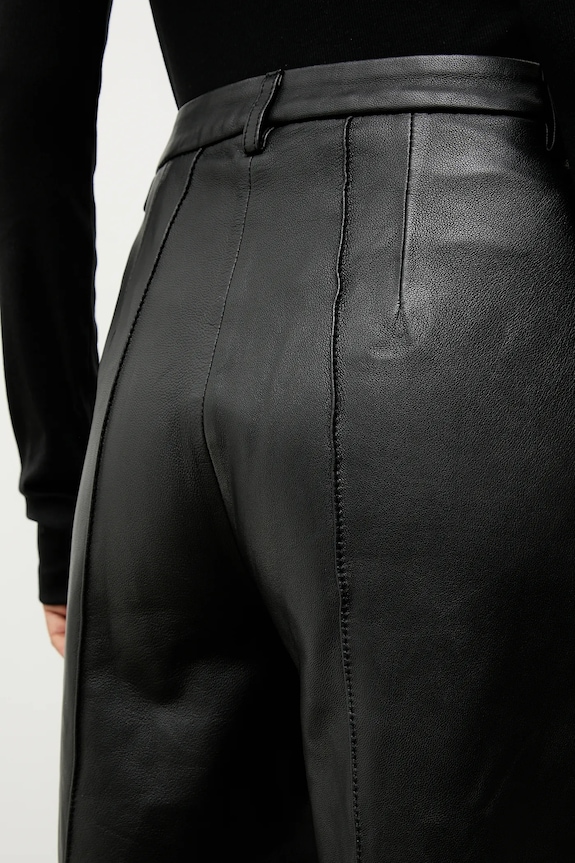 Кожаные брюки Answear.LAB NATTIE NATTIE чёрный