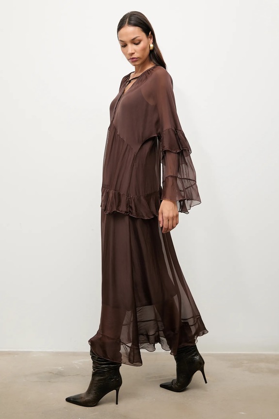 Answear.LAB sukienka z jedwabiem D10593.hak brązowy