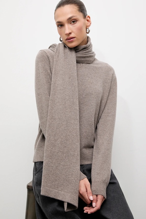 Answear.LAB sweter z wełny merino z szalem szpic brązowy WA25-SWD028
