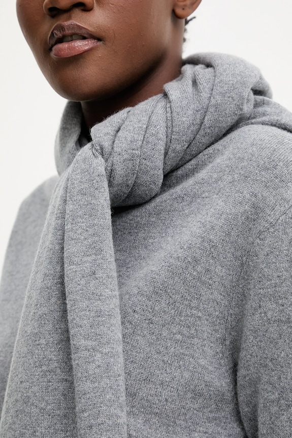 Answear.LAB sweter z wełny merino z szalem szary WA25-SWD028