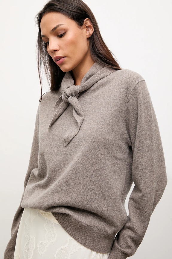 Answear.LAB sweter z wełny merino z apaszką szpic brązowy WA25-SWD029