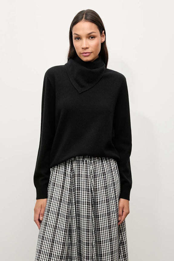 Answear.LAB sweter z wełny merino z apaszką szpic czarny WA25-SWD029