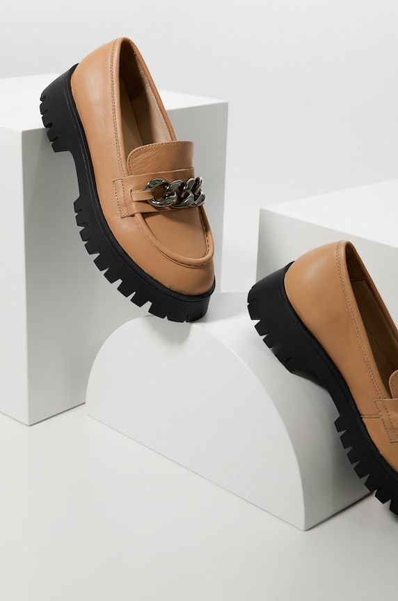 Obutev Answear.LAB usnjeni natikači 602.2538.1254.2.DB bež