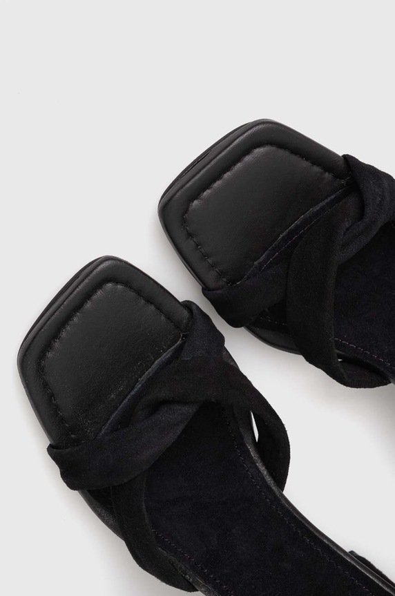 Answear.LAB sandali in camoscio nero HR.220271.DB