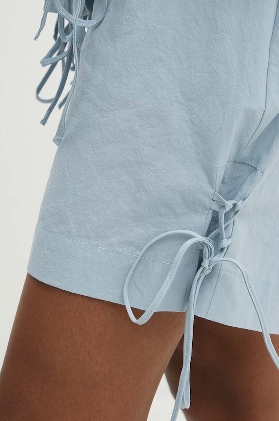 Answear Lab pantaloni scurti din bumbac albastru WS24.SZD121