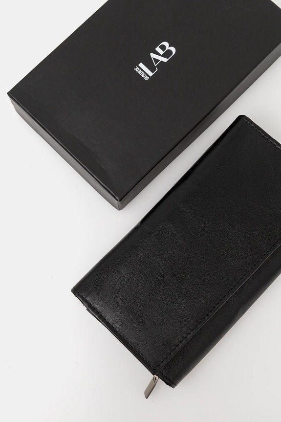 Кожаный кошелек Answear.LAB чёрный RD.24.GCL.NL.8460BL