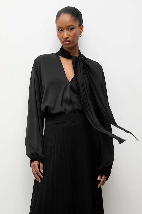 Answear.LAB bluzka casual czarny 55620 PLEIN.iok