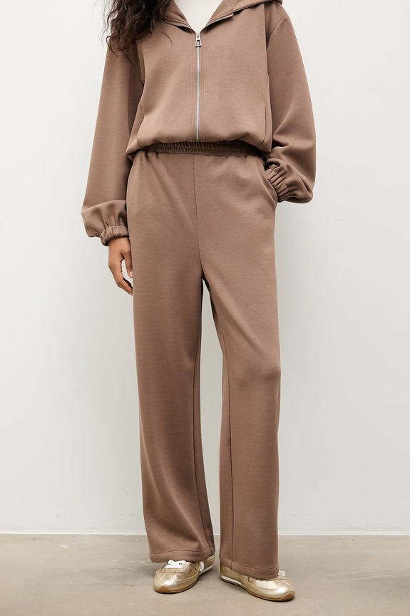 Abbigliamento Answear.LAB tuta da ginnastica 33103.33102.FLK marrone