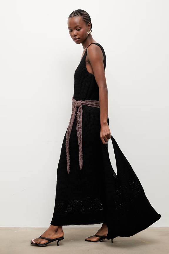 Answear.LAB sukienka z włókna bambusowego czarny 2510526