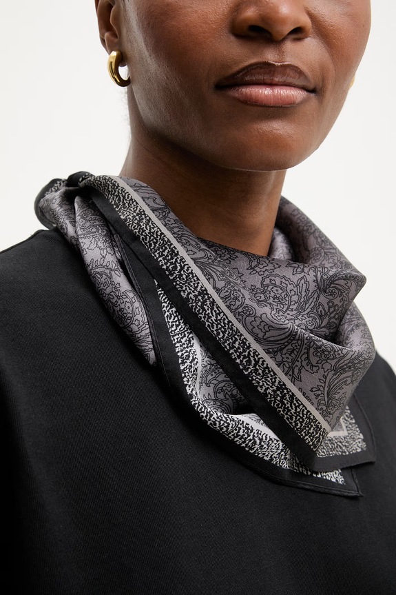 Answear.LAB eșarfă de mătase Unscripted Collection 129.flk negru