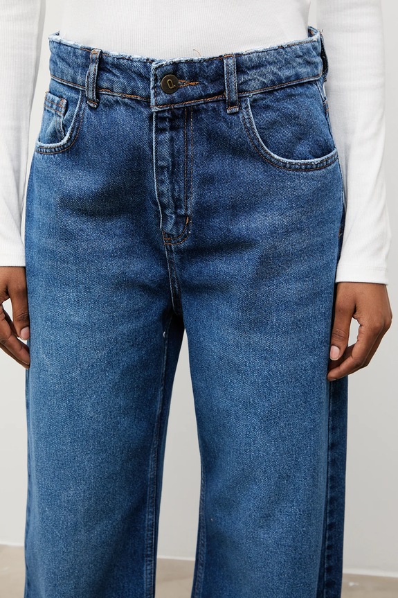 Answear.LAB jeansy niebieski 11679.tok
