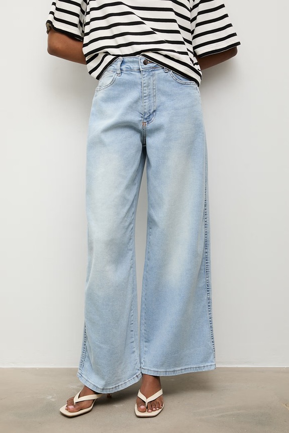 Answear.LAB jeansy straight damskie niebieski 2161.tok