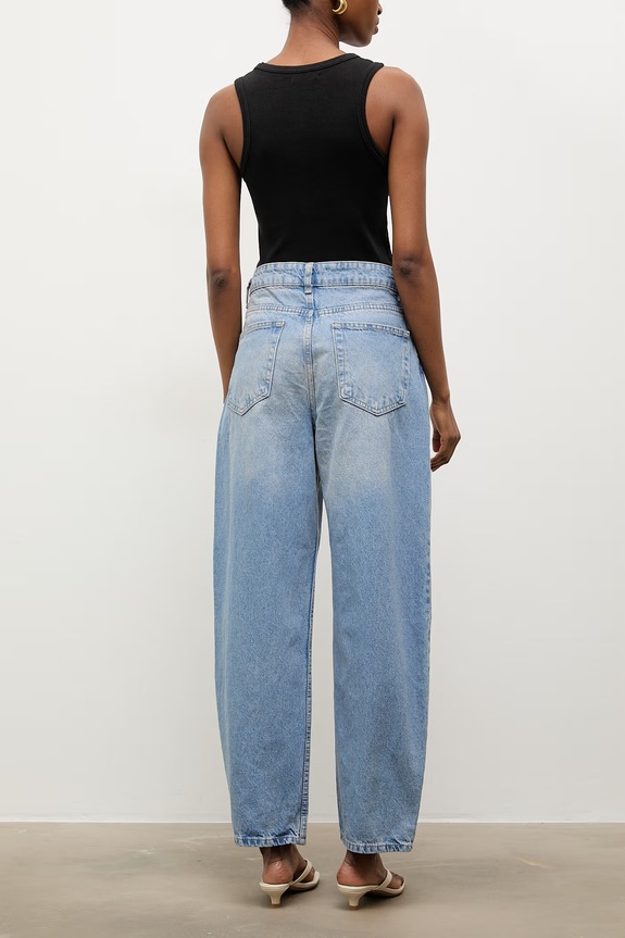 Odzież Answear.LAB jeansy mom fit damskie 993.tok niebieski