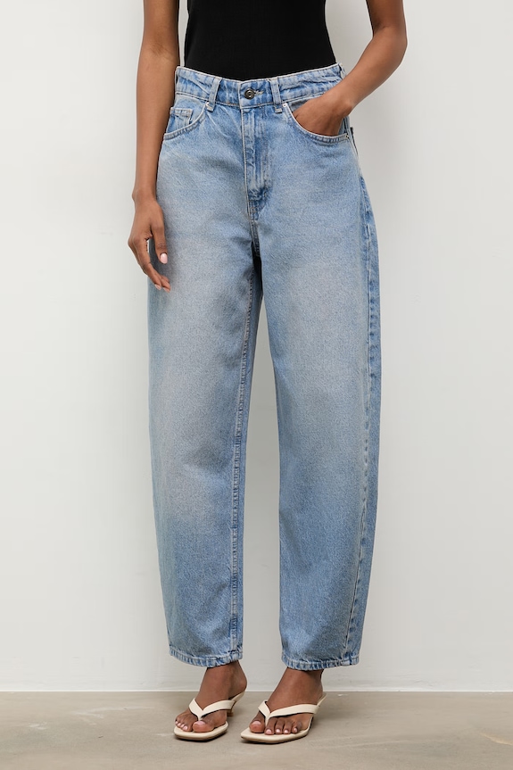 Answear.LAB jeansy mom fit damskie niebieski 993.tok