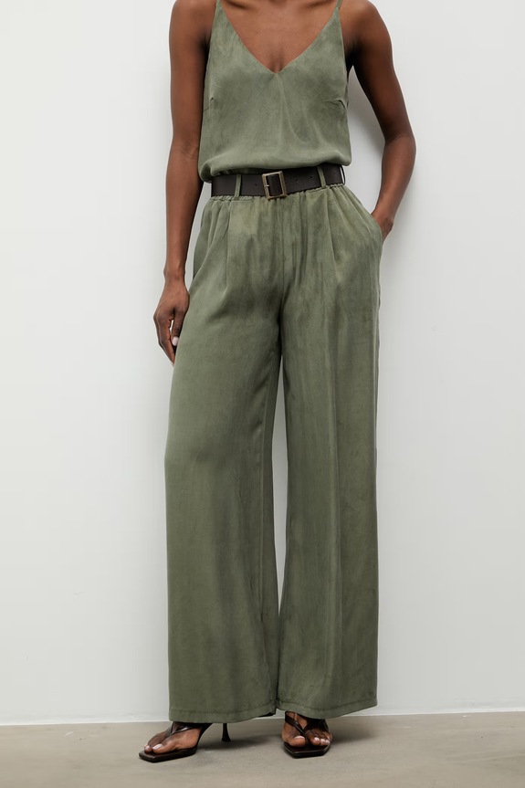 Answear.LAB Παντελόνι γυναικεία από lyocell πράσινο 95106.iak