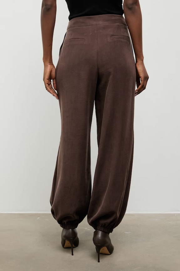Ρούχα Answear.LAB Παντελόνι paperbag γυναικείο με βισκόζη 95066.iak καφέ