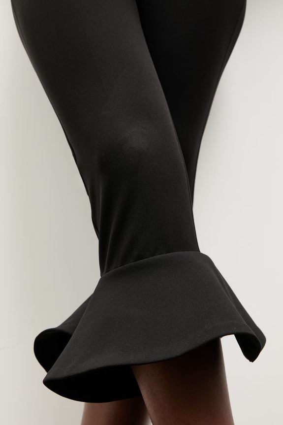 Answear.LAB spodnie capri damskie czarny Pn1740.tok