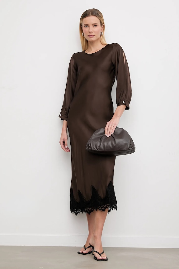 Answear.LAB vestito di viscosa maxi marrone 95930.isr
