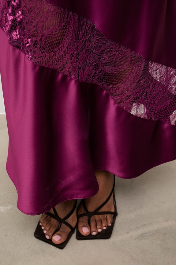 Answear.LAB sukienka rozkloszowana 58413 bordowy