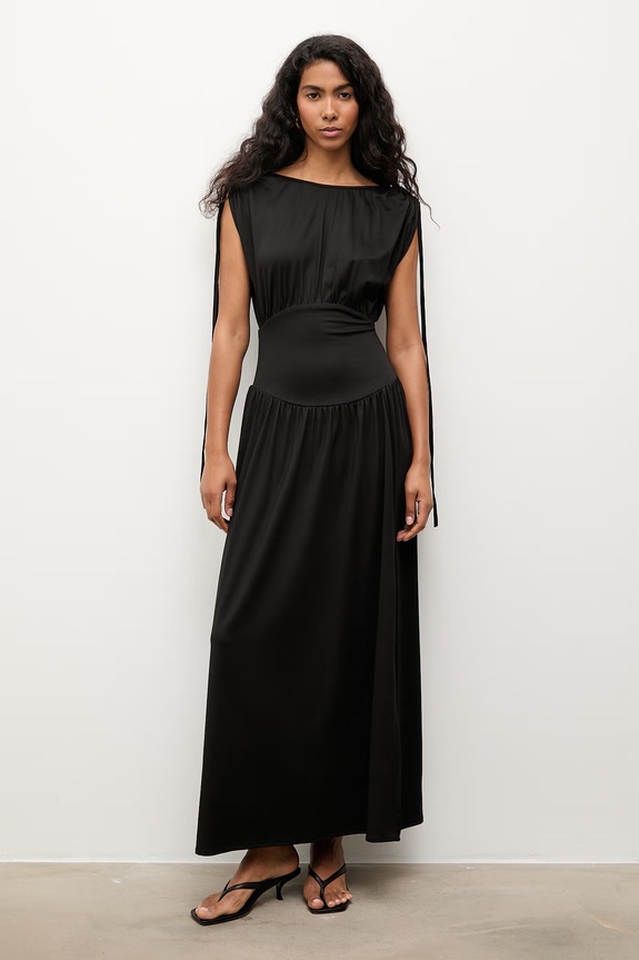 Answear.LAB sukienka z wiskozą 111691.tok czarny WS26