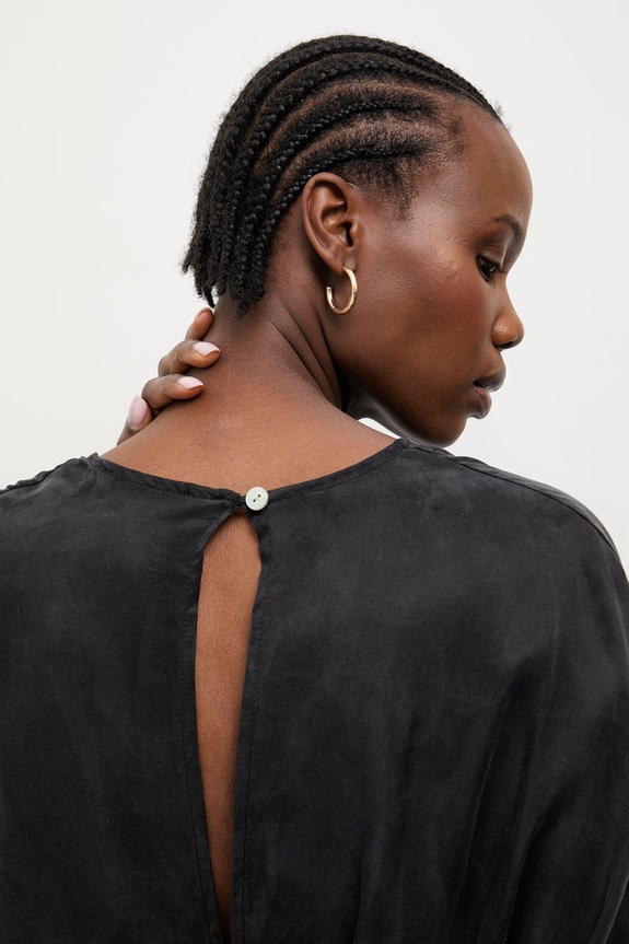 Answear.LAB sukienka z lyocellu 95103.iak czarny