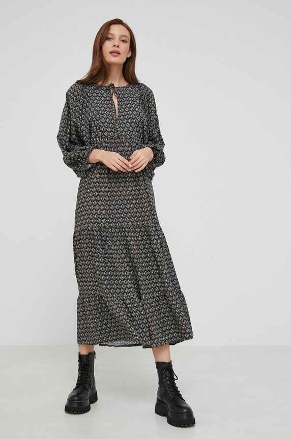 Answear Lab Sukienka 38648.HX0022V.1KR czarny WW22