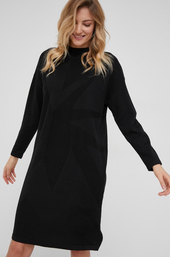 Answear Lab Sukienka z wełną casual czarny 90185.3KR