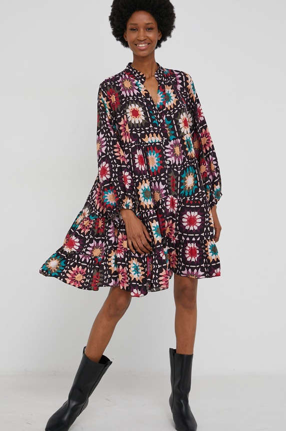 Answear Lab Sukienka casual czarny 9805.1.1.DA