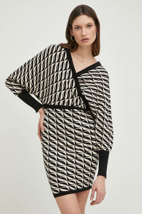 Answear Lab sukienka czarny 9968.js