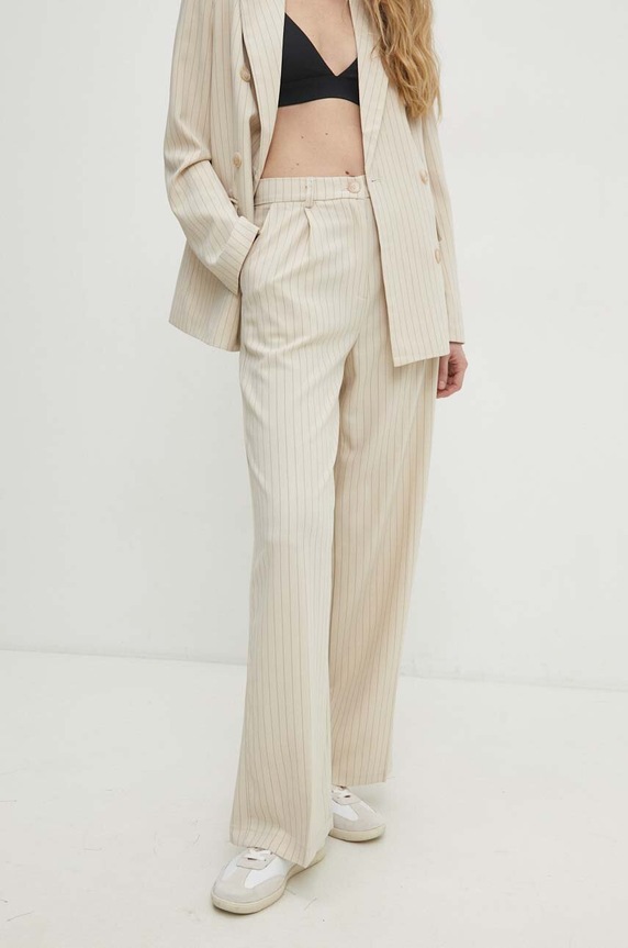 Answear.LAB nadrág elasztánnal bézs b9257.ikk