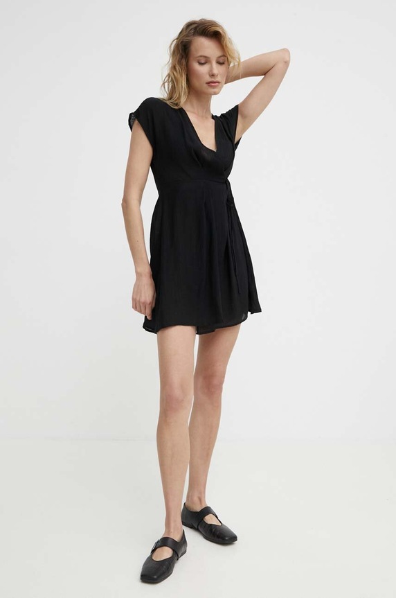 Answear Lab sukienka YS043.HWK czarny WW24