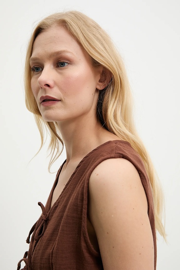 Pamučna majica Answear.LAB G28.4885.tos smeđa