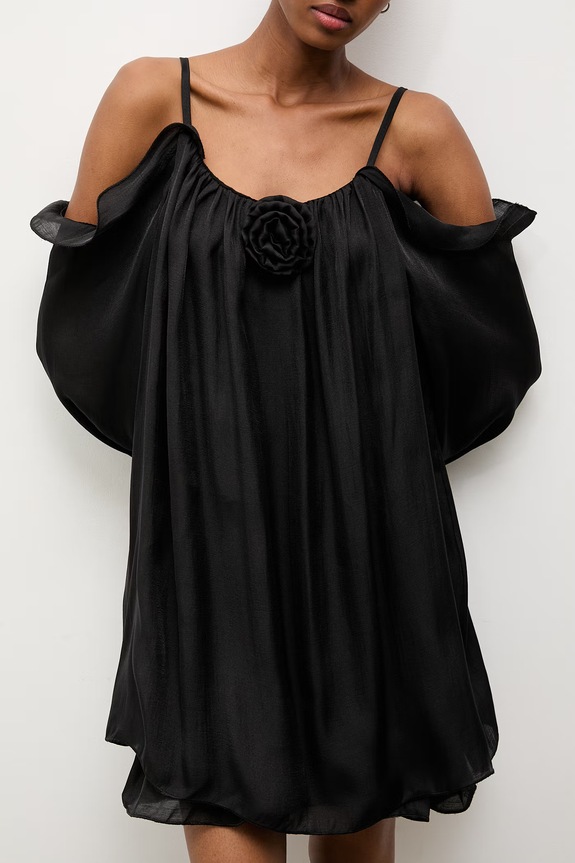 Answear.LAB sukienka letnia z lyocellem casual czarny pr26602.fLK