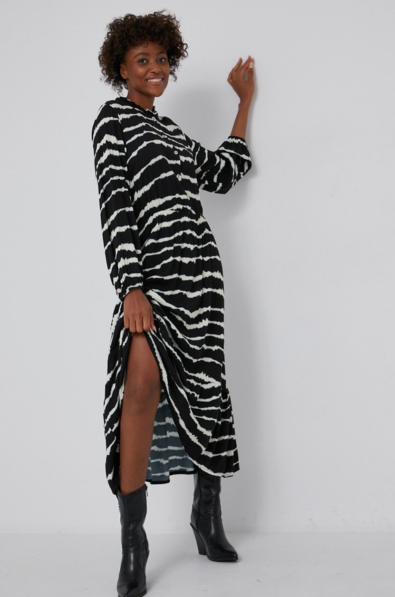 Answear Lab - Sukienka z domieszką wełny casual czarny 7369.11.5.DA