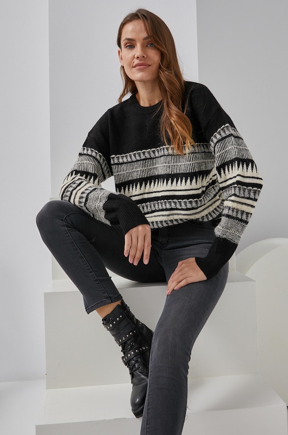 Answear Lab Sweter okrągły czarny PM8761.3KR