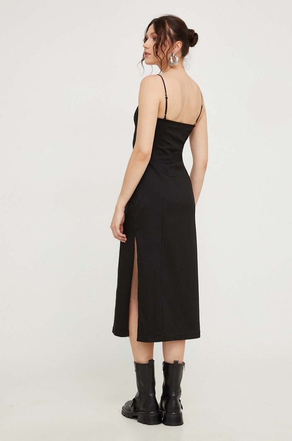 Odzież Answear.LAB sukienka 31820.tjs czarny