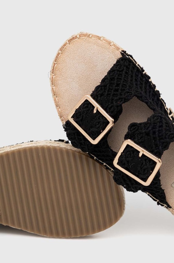 Answear Lab klapki czarny LCQ26.HMS