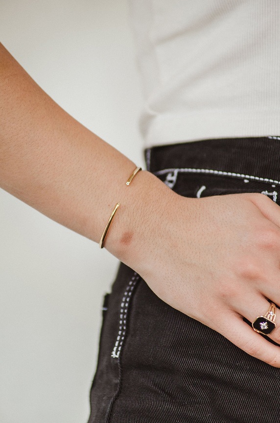 Narukvica ANIA KRUK Trendy MRUAM0010Z zlatna ZA00