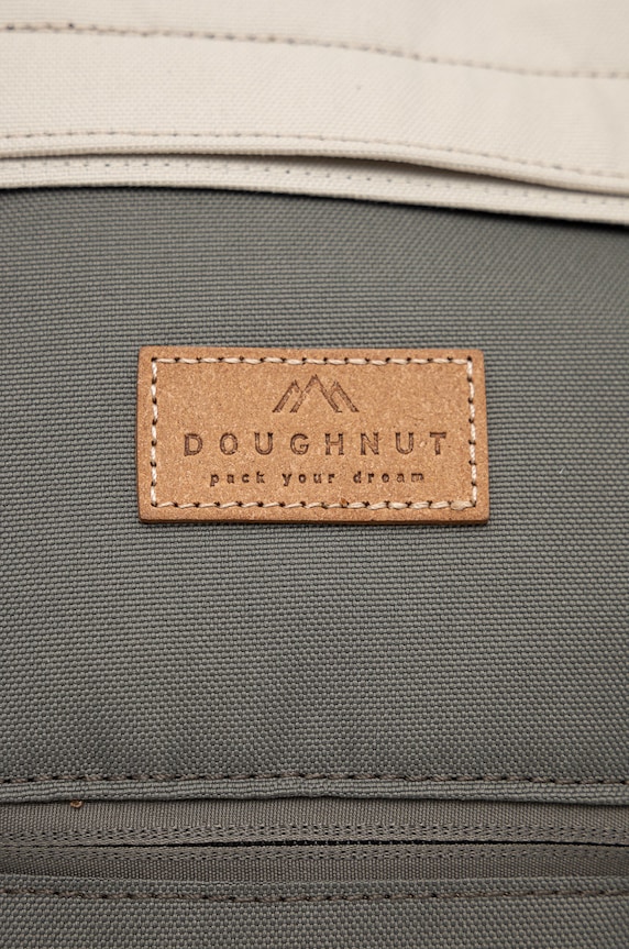 Ruksak Doughnut sivá D195RE.0608