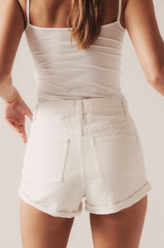 Памучен топ MUUV. PREMIUM koszulka.PREMI.offwhite бял
