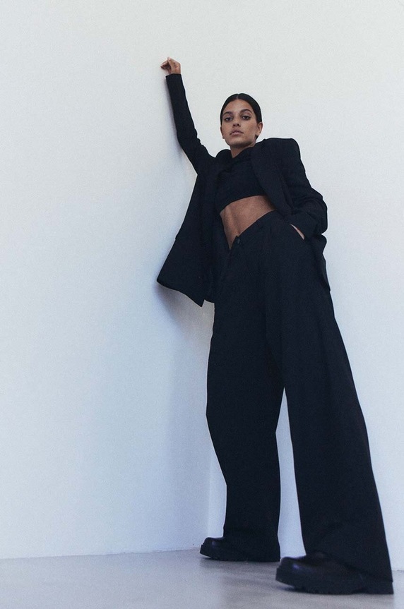 Παντελόνι MUUV. μαύρο spodnie.garniturow.REAU