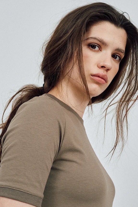 Ρούχα Μπλουζάκι MUUV. BASIC bluza.dopas.BASIC πράσινο