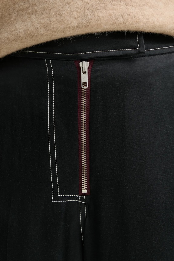 Hlače s dodatkom lana Day Birger et Mikkelsen Gianna crna DAY65243687