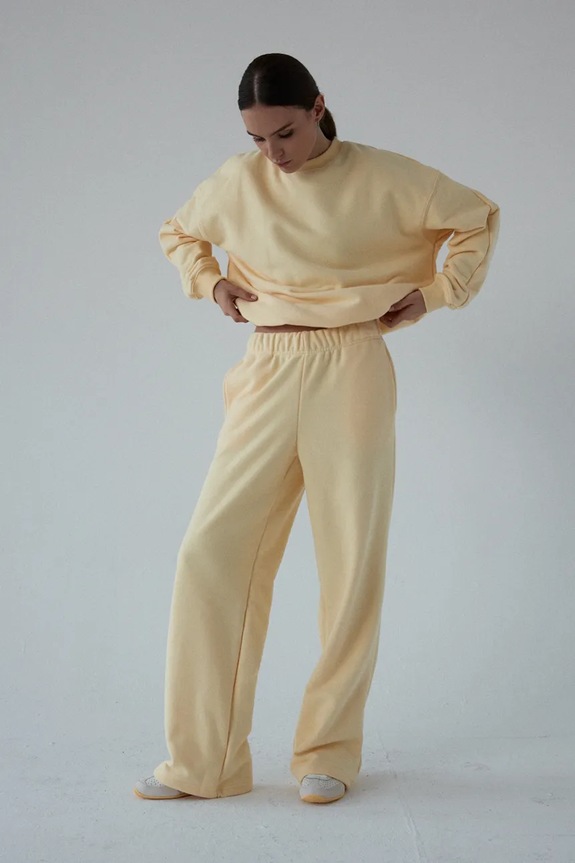 Muuv. pantaloni de trening pentru femei, cu bumbac LE PUMP galben sp.dres.pr.nog.LEPUMP