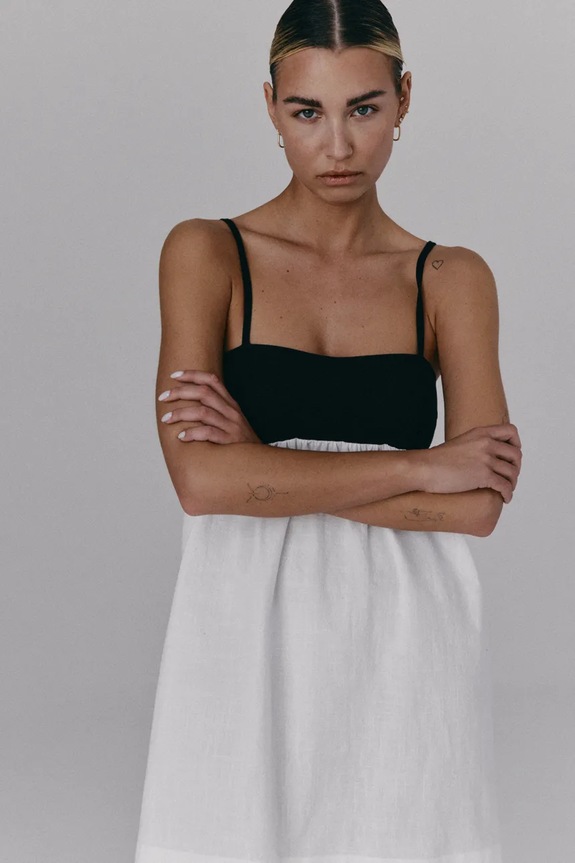Muuv. rochie din bumbac DIJOU sukienka.krotka.DIJOU alb