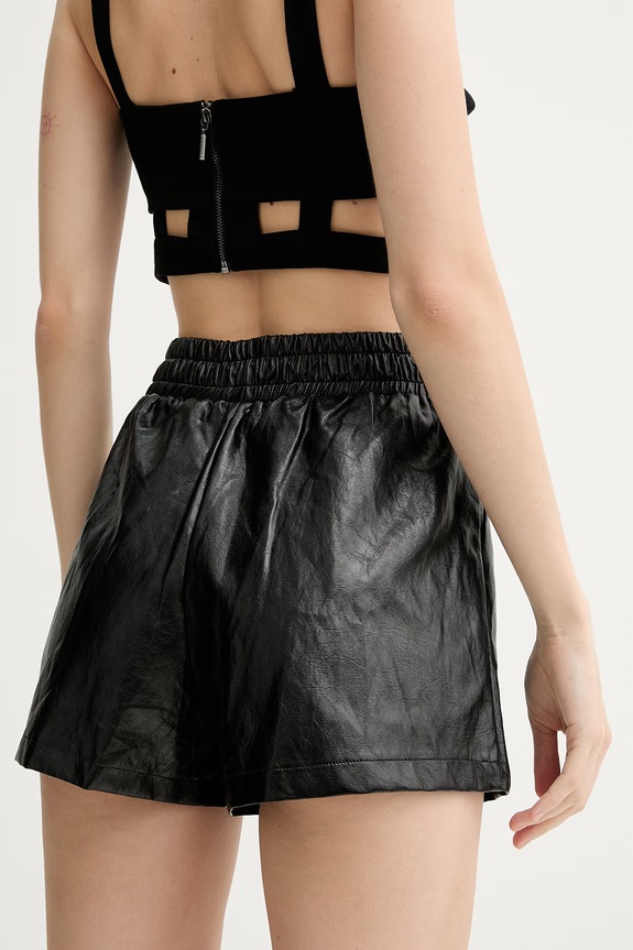 Îmbrăcăminte Silvian Heach pantaloni scurți VRENIN GPP26118SH negru