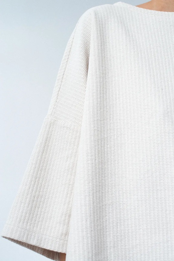 Muuv tricou pentru femei din bumbac MOAI longsleeve.MOAI bej