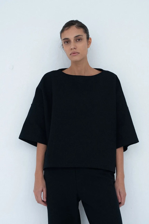 Muuv tricou pentru femei din bumbac MOAI negru longsleeve.MOAI