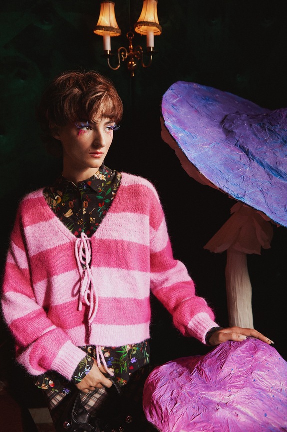 PINK ILLUSION